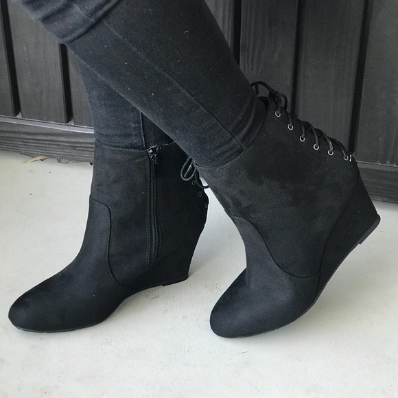 Black Crisscross Lace Back Wedge Booties - Picture 3 of 9